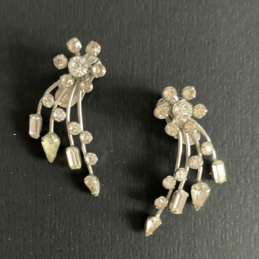Vintage art deco clear rhinestone starburst clip earrings MCM bling EUC
